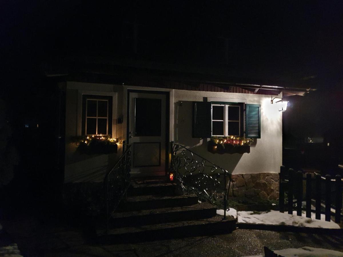גוסאו Ferienhaus Waldglueck מראה חיצוני תמונה